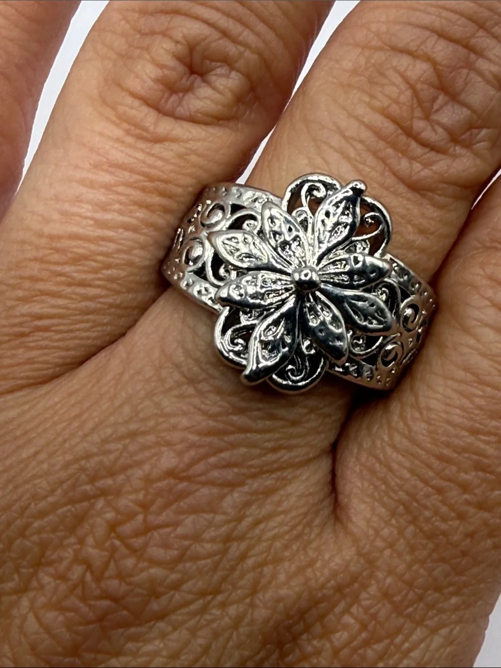 Vintage Silver Tone Flower Floral Large Cocktail Statement Ring Size 9